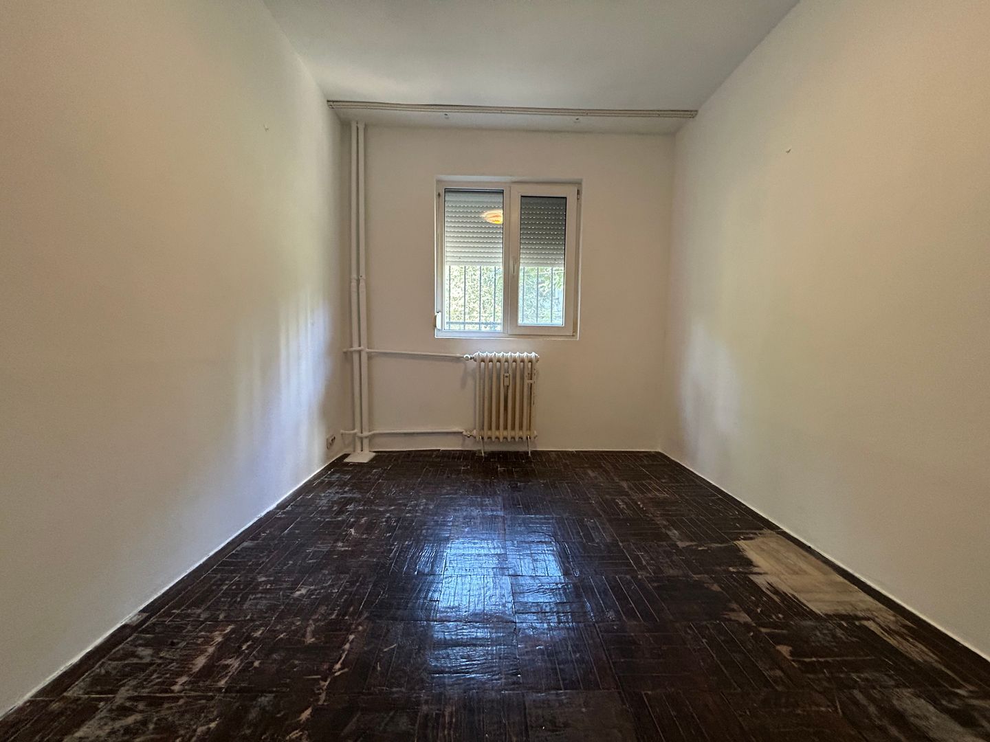 Apartament cu 3 camere și boxă în zona Complex KM5 - Poză 7