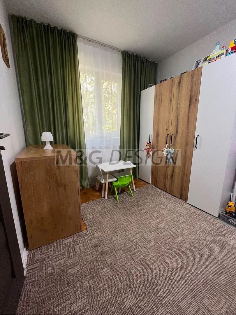 Apartament 3 camere  Dacia etaj 2 - Poză 2