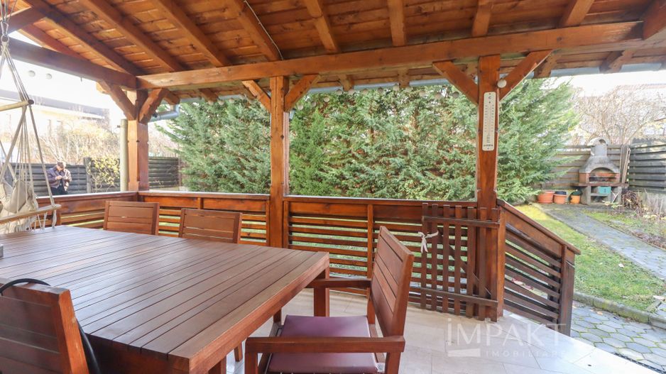 Vila moderna in Europa, curte spatioasa si garaj! - Poză 7