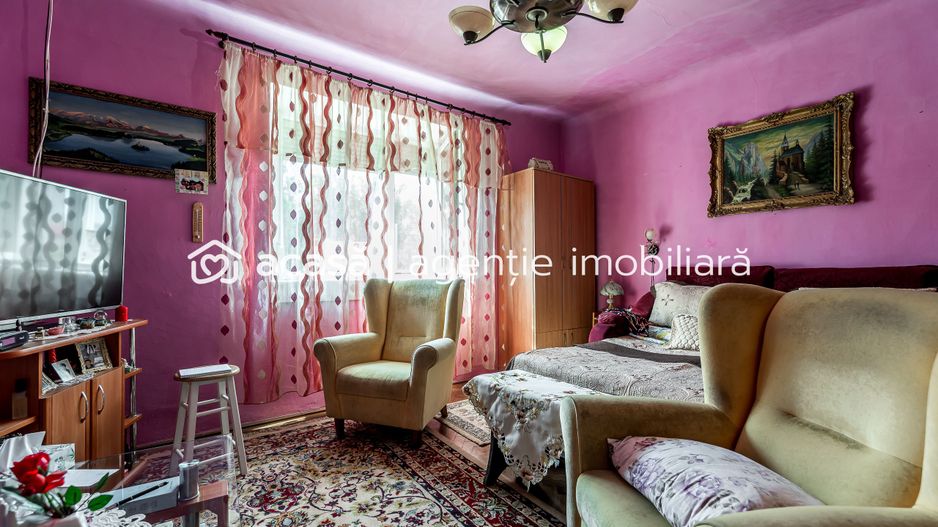 Casa 3 camere, bucatarie si baie, in zona centrala din Chisineu-Cris - Poză 12
