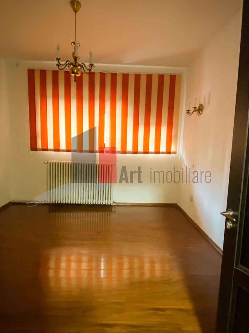 4 camere Dacia - Parc Ionid - Poză 7