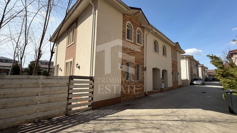 DOBROESTI - Ciresului | Vila tip Duplex - Curte + Parcari - Poză 1