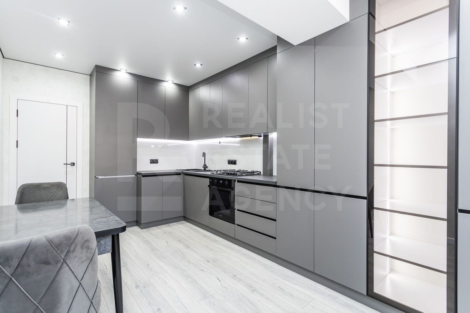 Vânzare, apartament, 2 camere, bd. Mircea Cel Bătrân, Ciocana - Poză 2