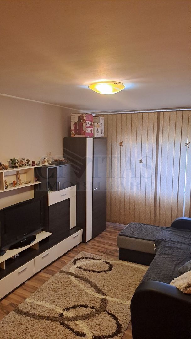 4 camere zona Casa Piratilor, 80 mp, decomandat - Poză 5