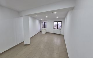 Spatiu de birouri generos - Poză 4
