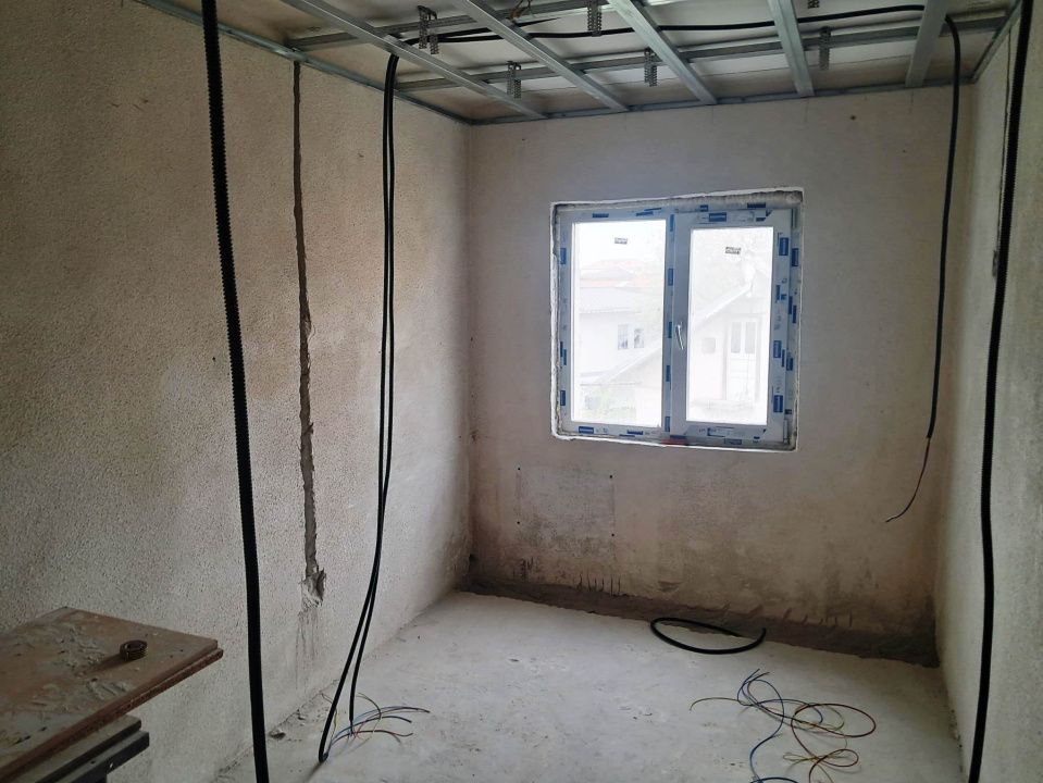Apartament 3 camere Tg.Jiu - Poză 5