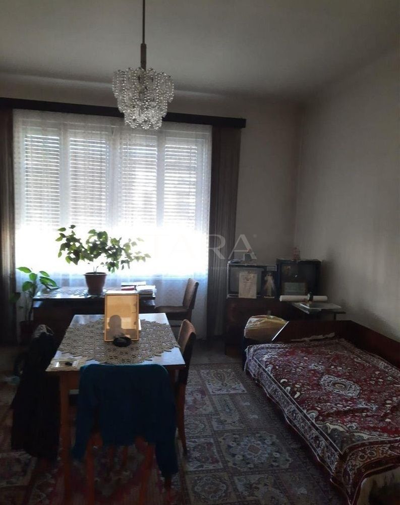 Apartament Semicentral aproape de Facultatea de Litere. - Poză 2