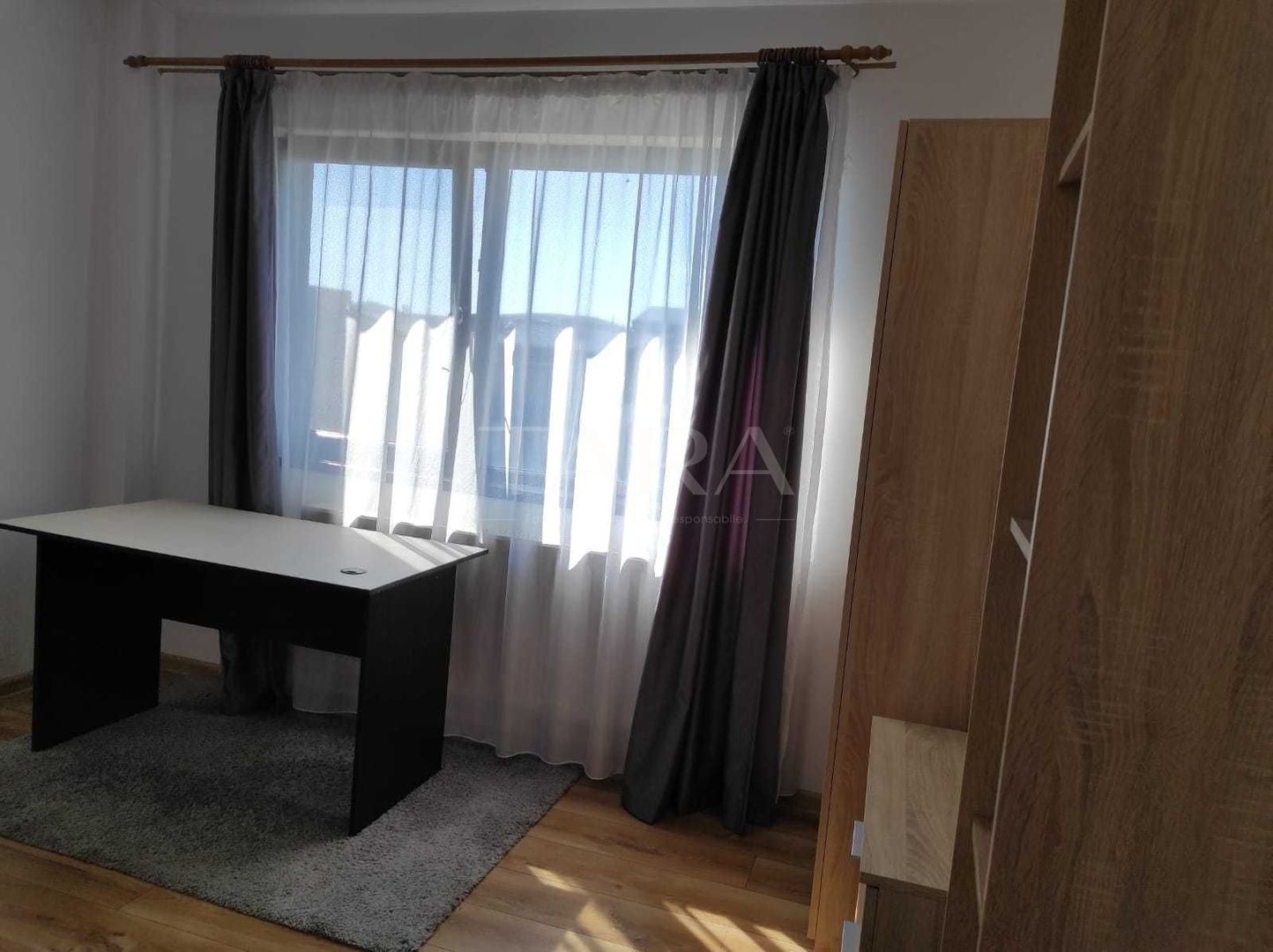 Apartament cu 2 camere, mobilat și utilat, parcare inclusă. - Poză 6