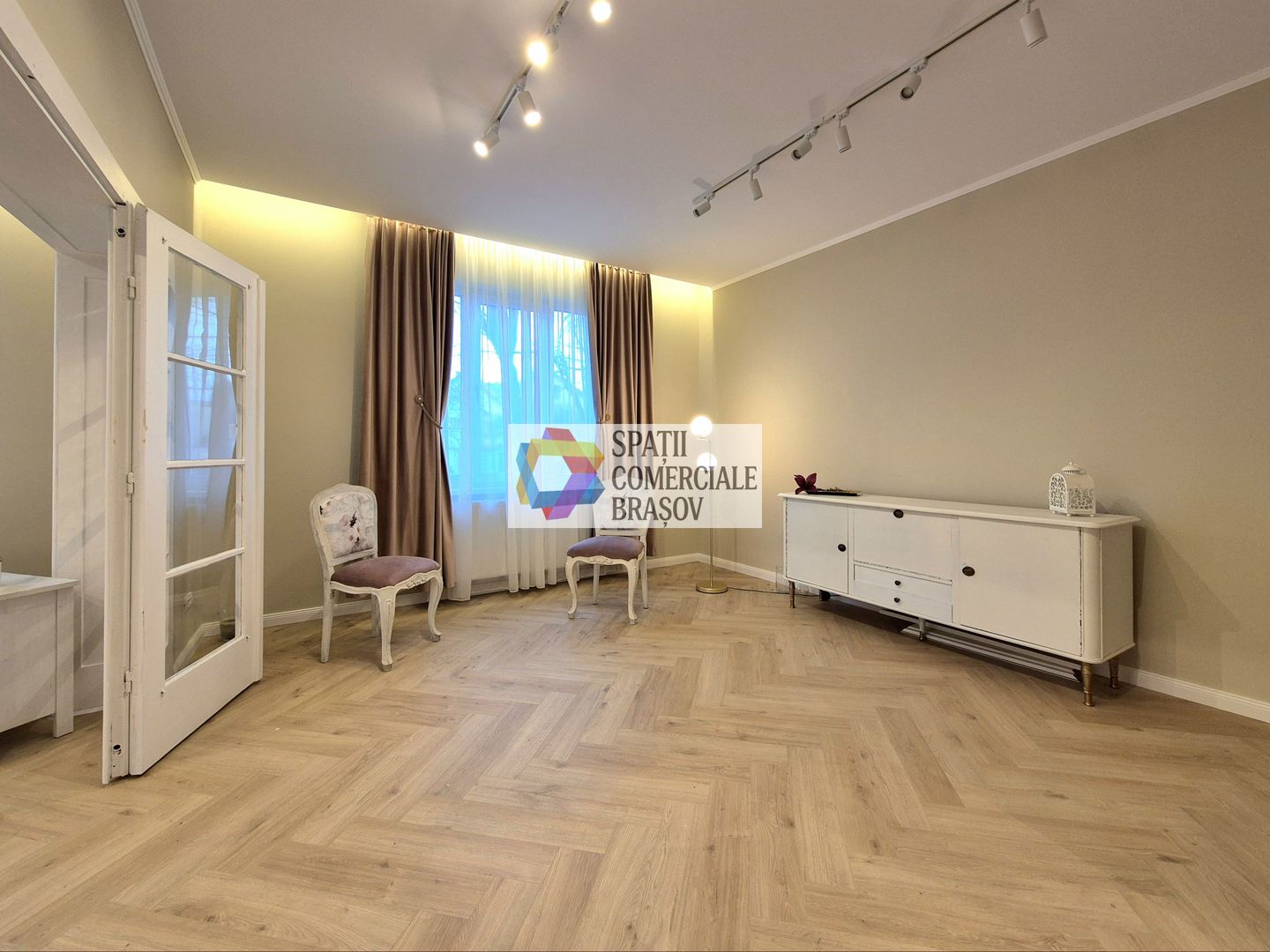 Spatiu de birouri la casa - 183 mp - Poză 2