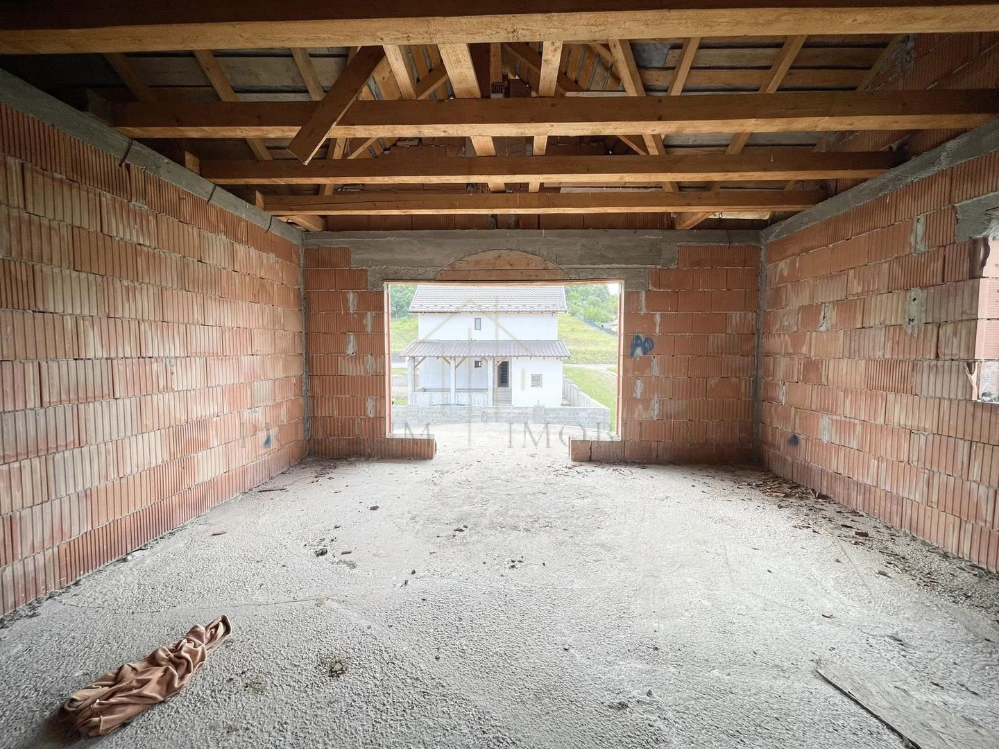 Casa Cartier Andrasesti - la rosu - Poză 8