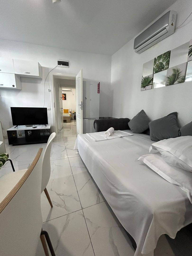 APARTAMENT 3 CAMERE DE INCHIRIAT - Poză 11