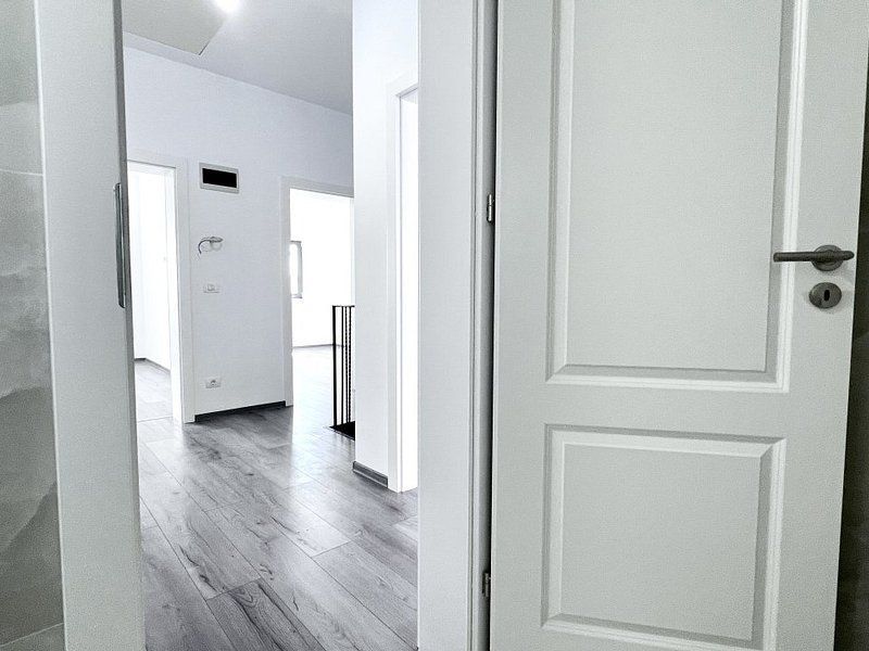 Duplex 5 camere, zona liniștită - Socar -  Dumbrăvița - Poză 16