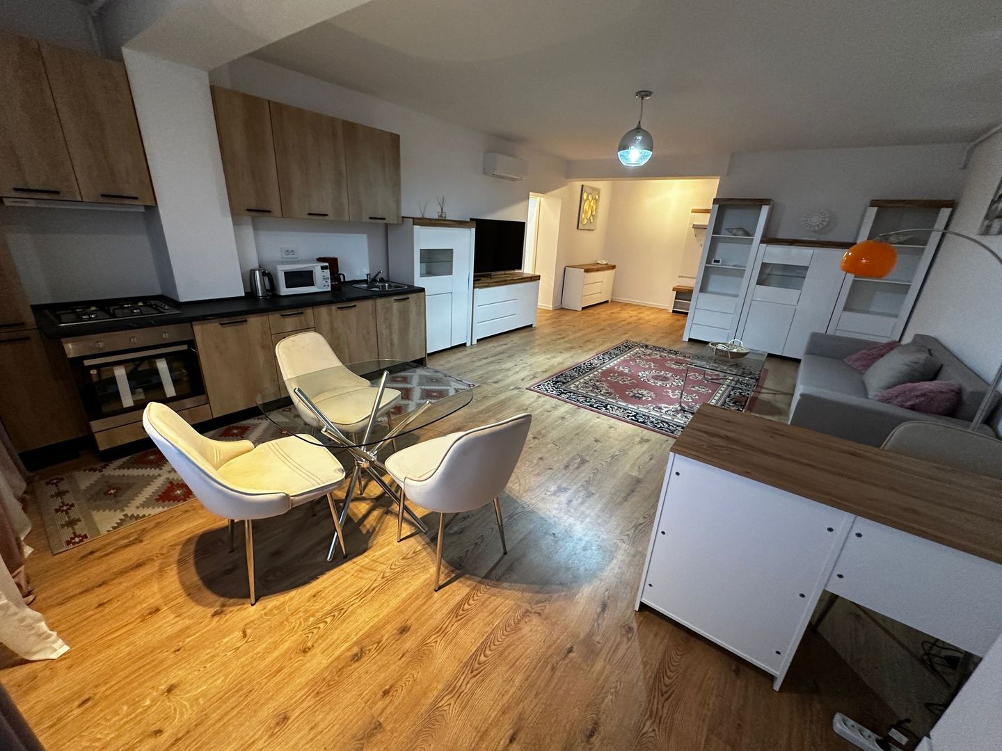 Apartament de închiriat cu 2 camere în Ivory Residence - Rond OMV - Poză 2