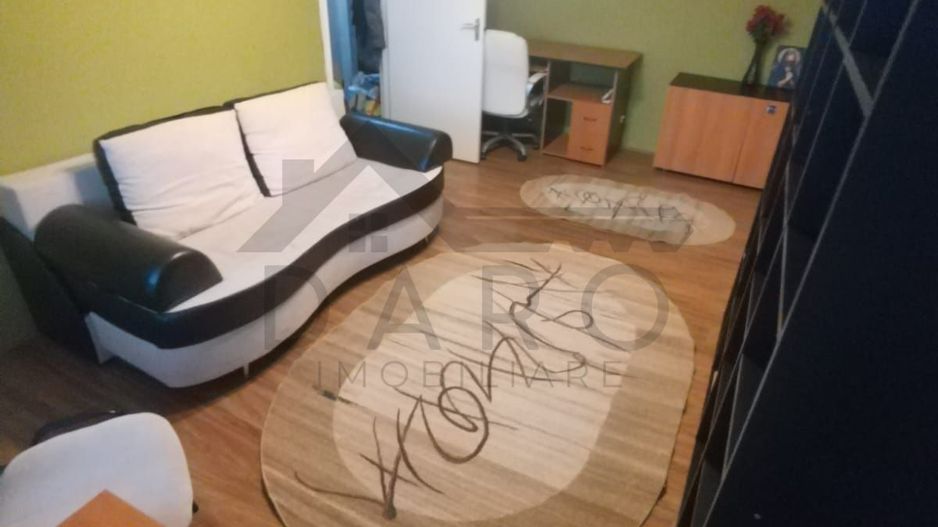 Închiriez apartament cu doua camere în Aleea Carpați - Poză 1