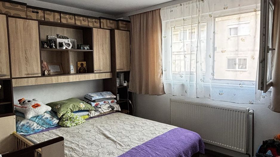 Apartament renovat cu 2 camere de vânzare in Sebeș - Poză 2