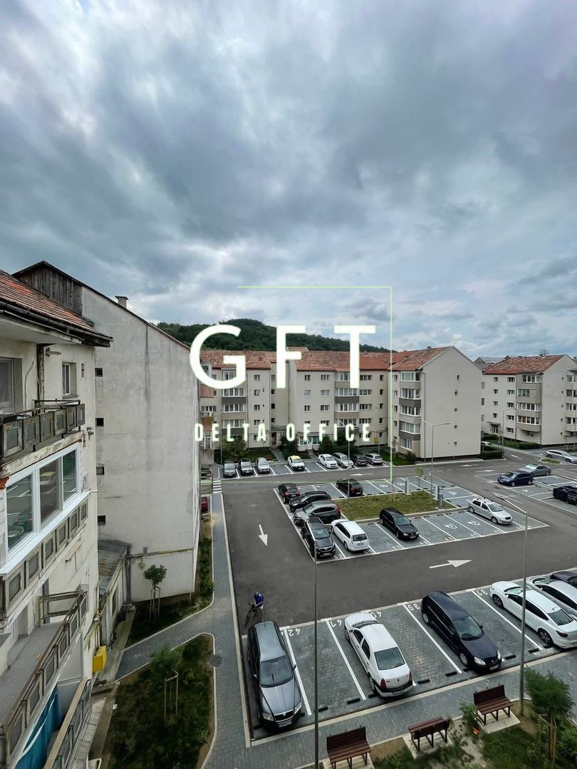 Apartament 3 camere de vânzare  – Str. C R Vivu, zona centrală! - Poză 14