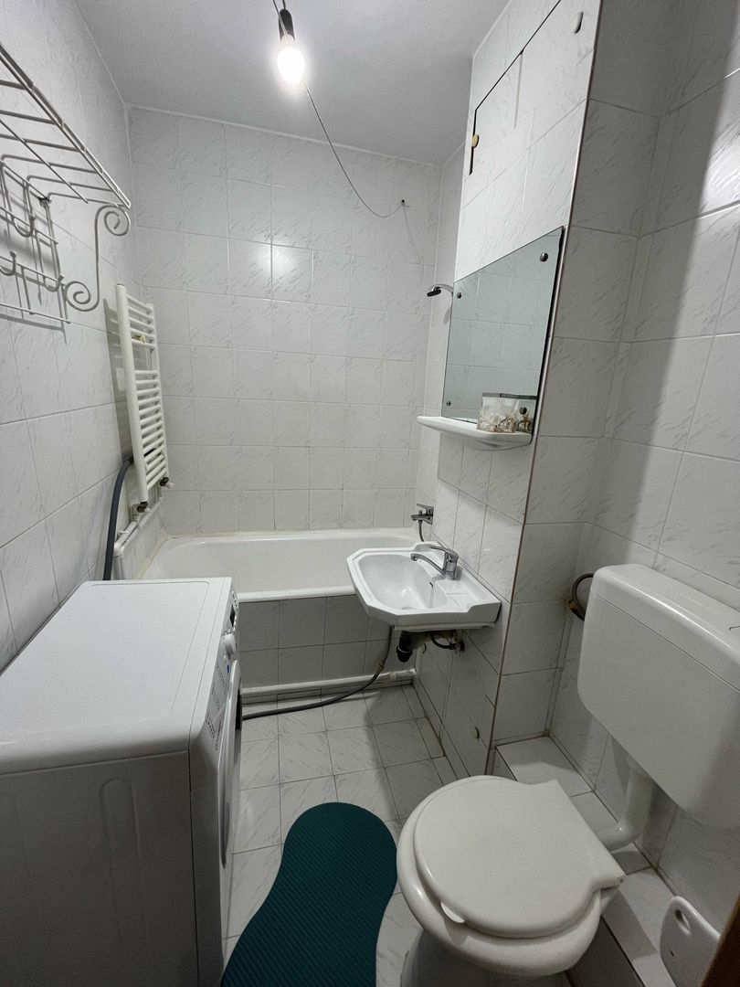 Garsoniera decomandata, centrala proprie, AC, zona Penny Fizicienilor - Poză 6