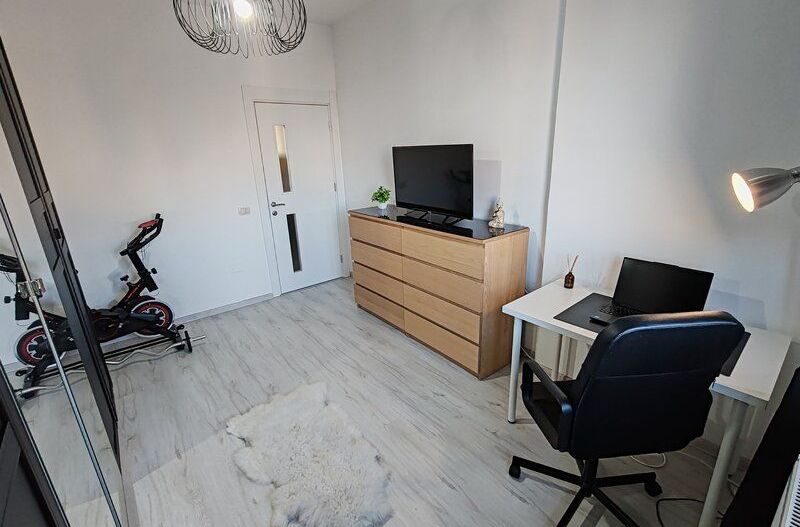 APARTAMENT DE LUX 3 CAMERE SI LOC DE PARCARE MOBILAT SI UTILAT - Poză 5