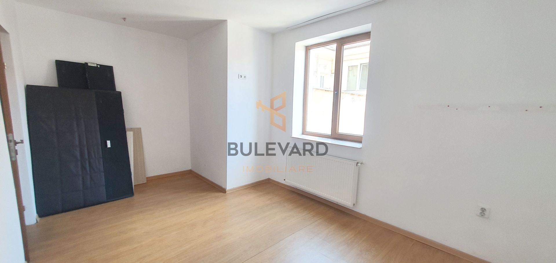 Apartament cu 3 camere, zona Centrala! - Poză 6