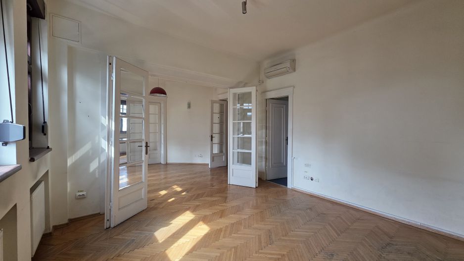 Apartament 4 camere de inchirat Armenasca Romana - Poză 33