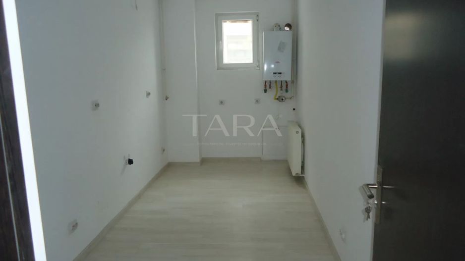 Apartament spațios 100 mp utili – zonă Centrală - Poză 2