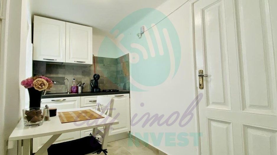 Casa cocheta cu gradina - Poză 14