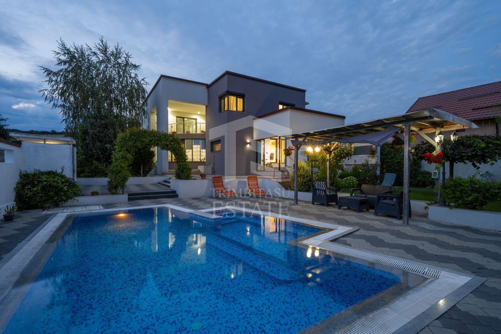 Vilă 342 mp cu piscină și 800 mp teren / 4 dormitoare / Pleașa - Poză 66