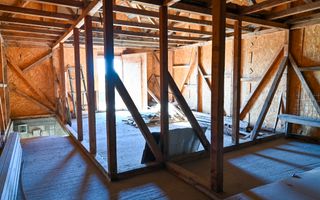 Casa la gri de vanzare | Zona Centrala - Bucov | Comision 0% - Poză 7