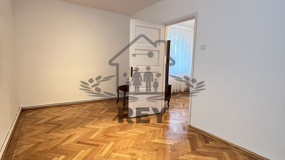 Apartament 3 camere – Etaj 1 | Zona CEC - Poză 1