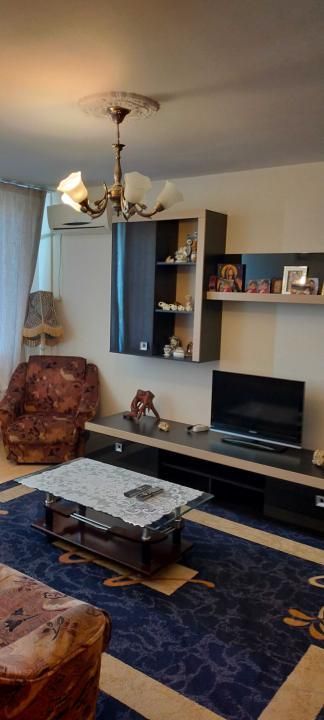 Vanzare Apartament 4 camere, Almasu Mare, Berceni. Teava Centrala in Bucatarie. - Poză 2