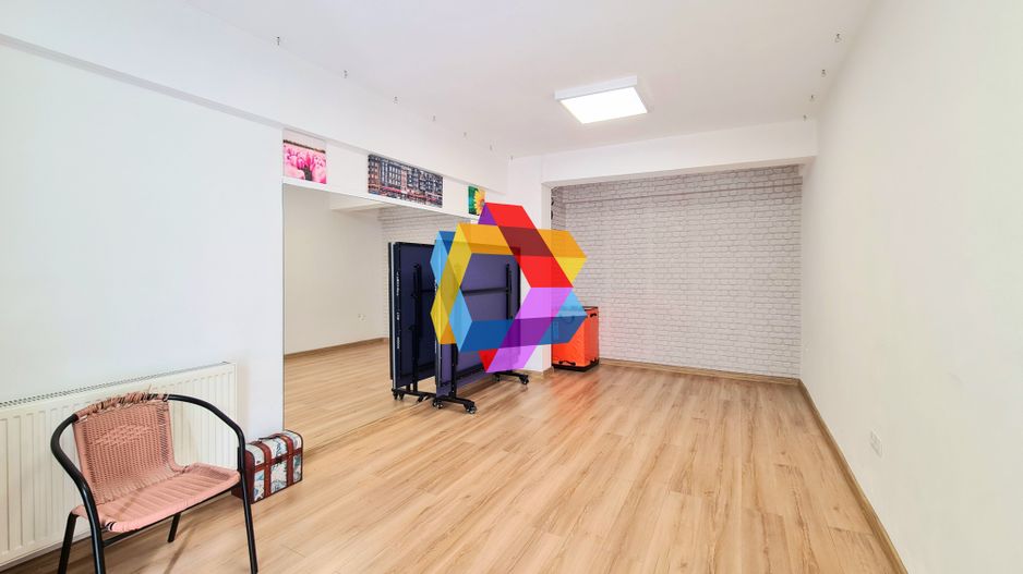 Spatiu comercial de vânzare  Brasov - 45 mp # spatii-comerciale-brasov.ro - Poză 1