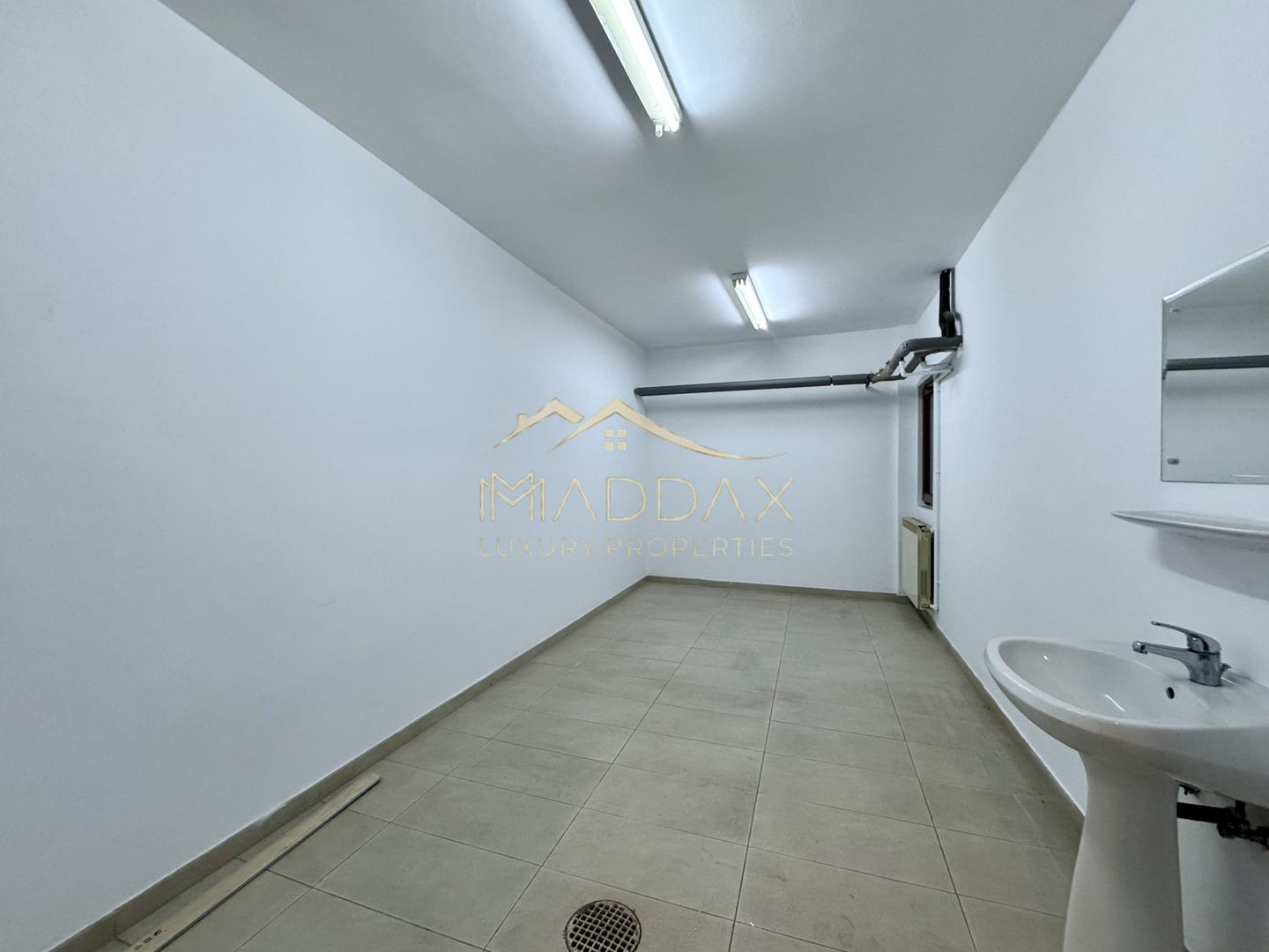 Vila centrala cu 13 camere *460mpu* + garaj // Dorobanți - Poză 43