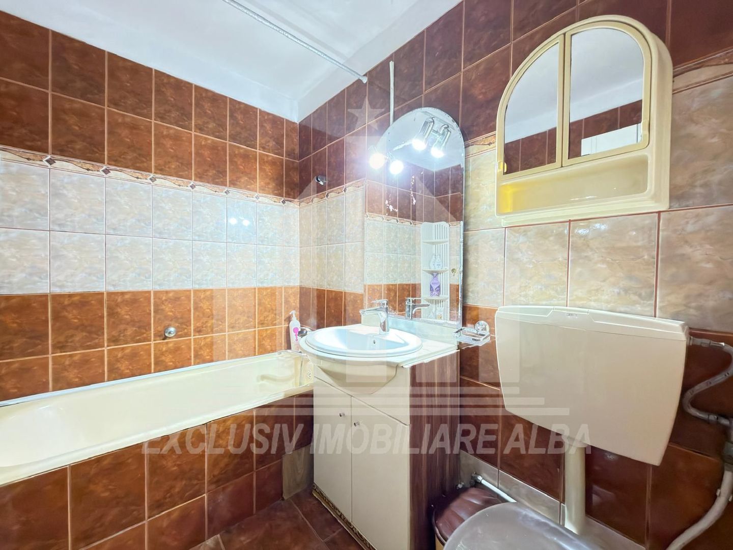 Apartament cu 3 camere | 2 bai | 69 mp | Cetate - Mercur - Poză 7