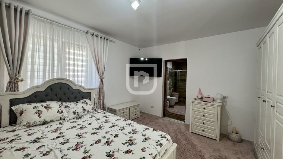 Casa lux de vanzare in Bucsoaia | Gura Humorului - Poză 1