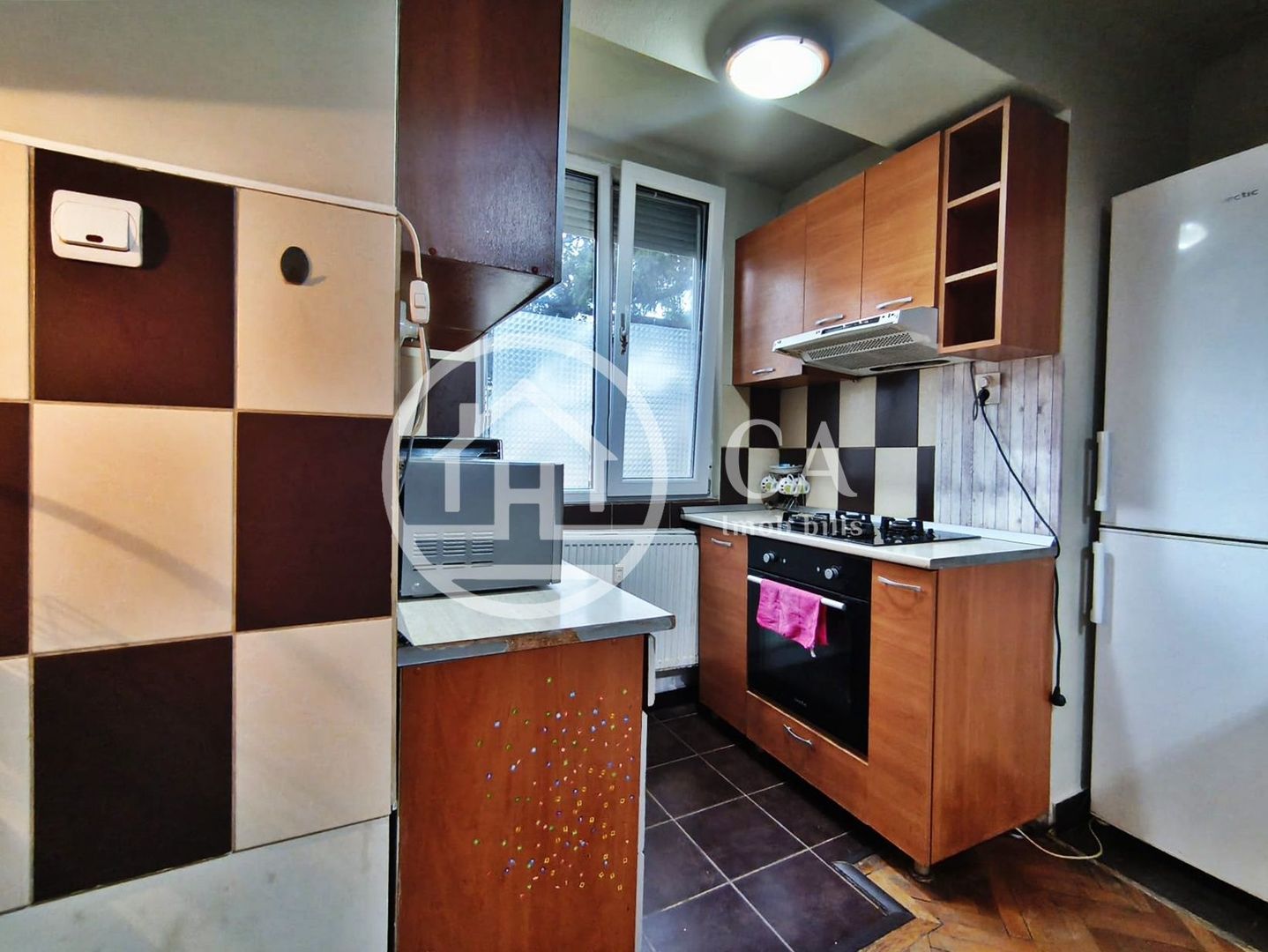 Apartament de inchiriat cu 3 camere in zona Ultracentrala, Oradea - Poză 7