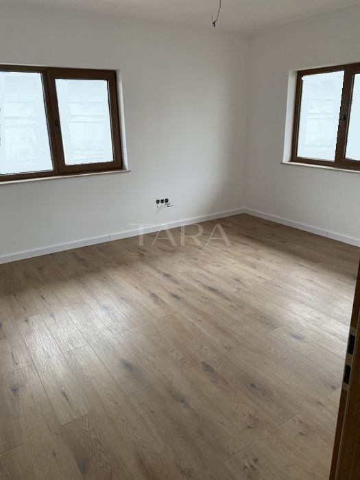 Casa cu 4 camere de vanzare in Apahida - Poză 5