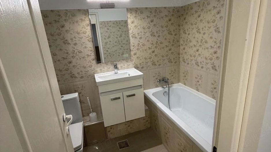 De Inchiriat Studio premium Decebal, parter, decomandat, metrou Piata Muncii - Poză 5