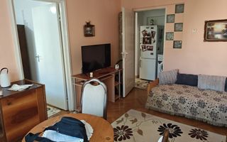 Se vinde apartament cu 2 camere str. Violetelor tg -mures - Poză 7