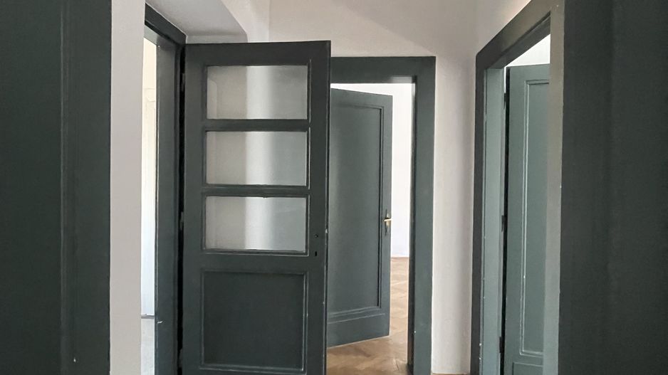 Apartament cu farmec istoric, 120 mp, în inima Clujului – Strada Eroilor - Poză 14