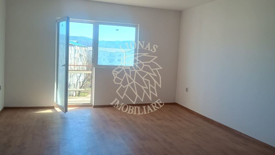 Apartament 39 mp  con.-balcon-ideal locuire - finisata-Zona Pompieri - Poză 2