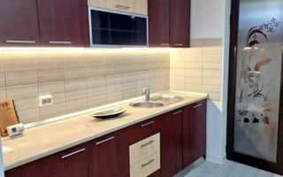 Apartament cu 3 camere, parter - zona Tiglina 2, CEC - Poză 2
