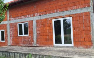 BRASADAS vinde casă în rosu și casa veche. - Poză 4