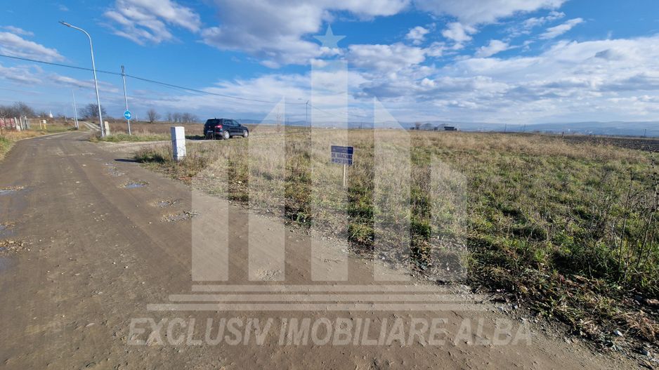 Teren intravilan | 593 mp | 21 mp deschidere | Partos - Poză 4