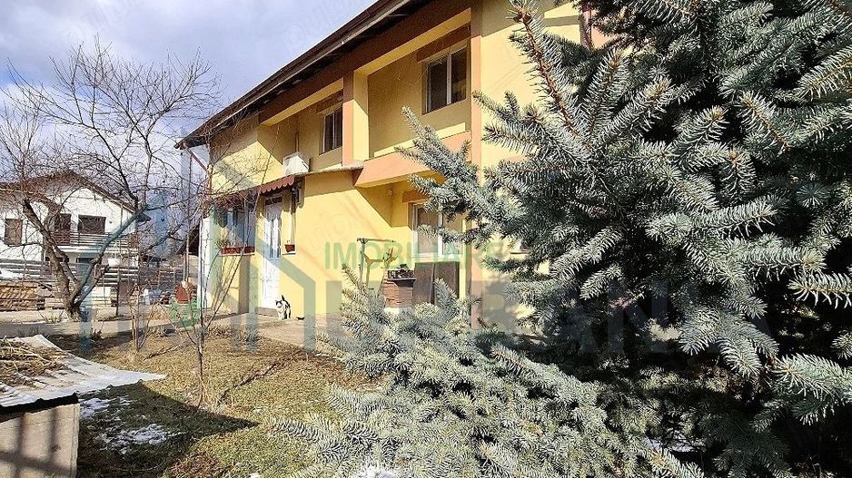 Vilă cu 5 camere și 2 băi, teren 650 mp, în zona Horpaz, Iași - Poză 1