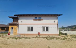 Proprietate in Cristian cu trei constructii+o fundatie,450000euro - Poză 10