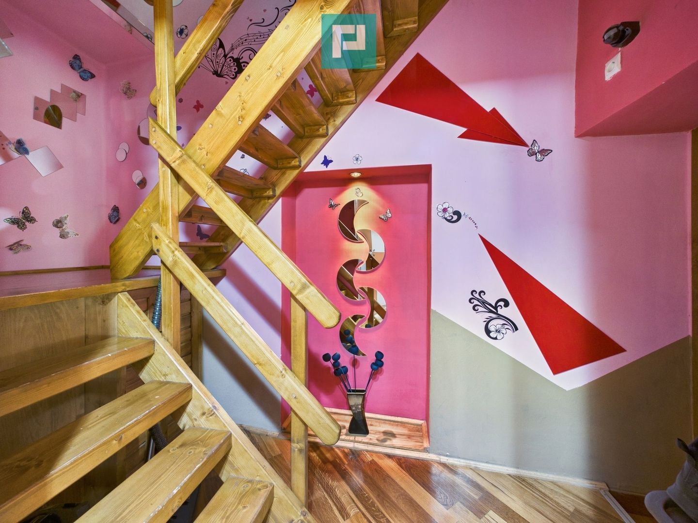 Casa cu potential multiplu in Curtici - Poză 20