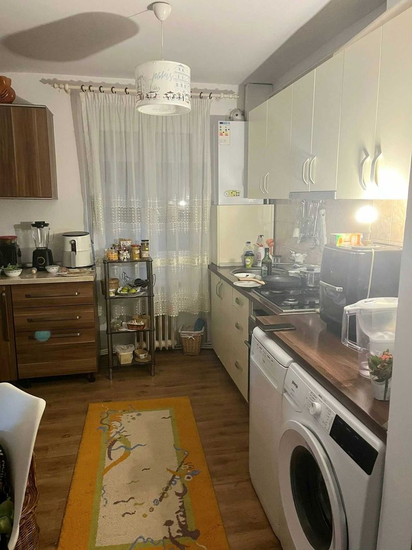 BRASADAS vinde ap 3 cam etaj 1/4 68mp zona CENTRALA. - Poză 1