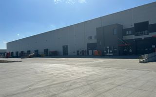 Spațiu cu rafturi pentru Logistică/Depozitare - Poză 1