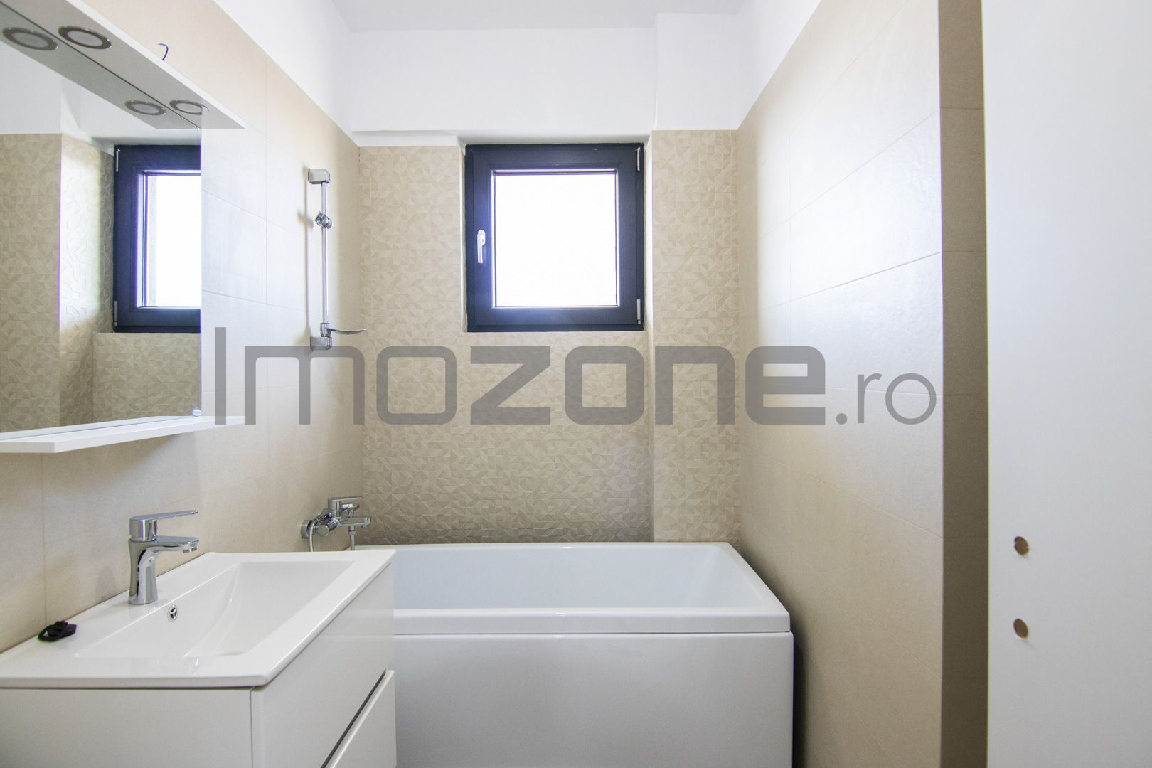 DISCOUNT LUNA IULIE: -10% din valoarea avansului - Poză 14