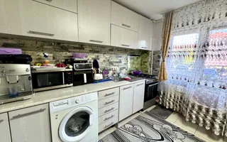 Apartament de vanzare 3 camere | Parter | Zona Micro 16 - Poză 13